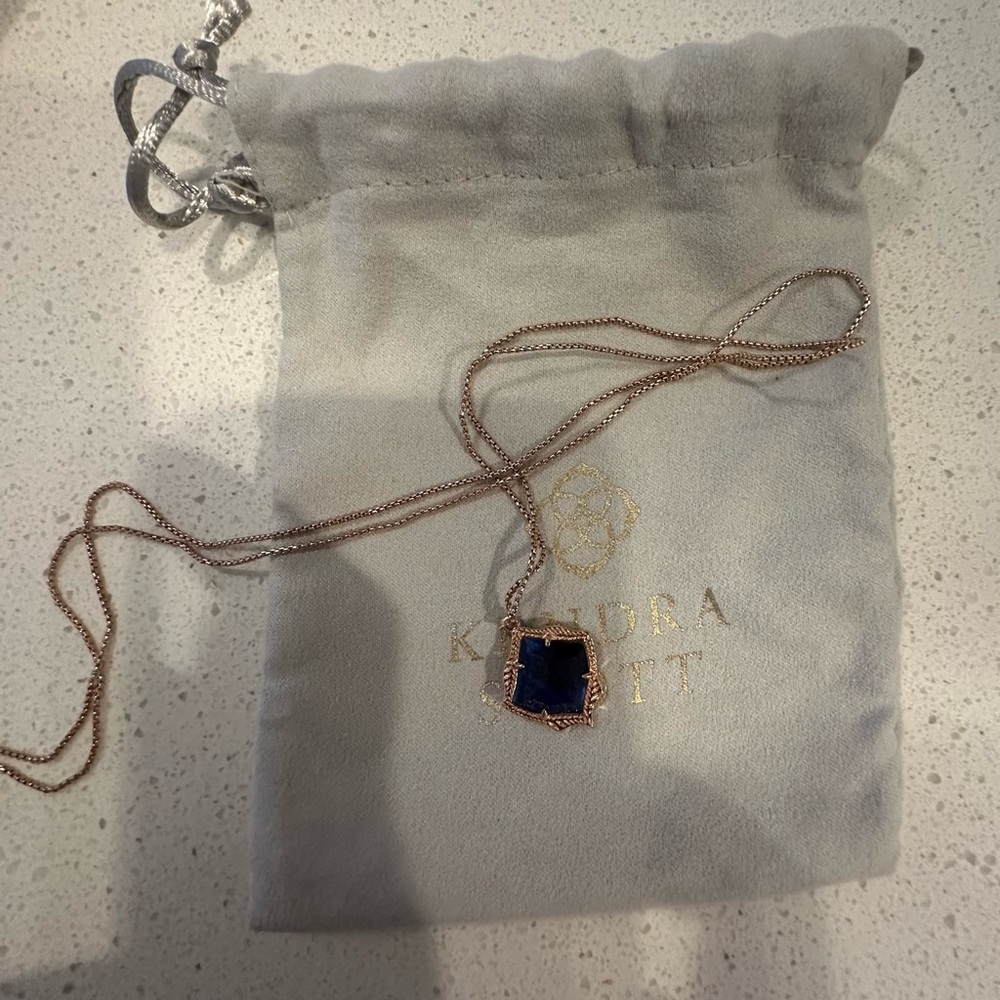 Kendra Scott necklace - Picture 3 of 5